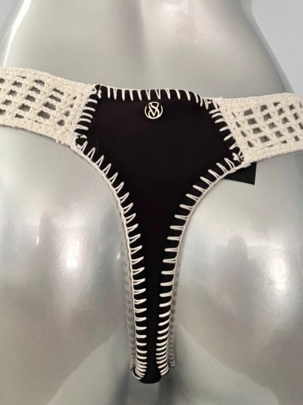 Victoria's Secret Archive Thong Bikini Bottoms Size L